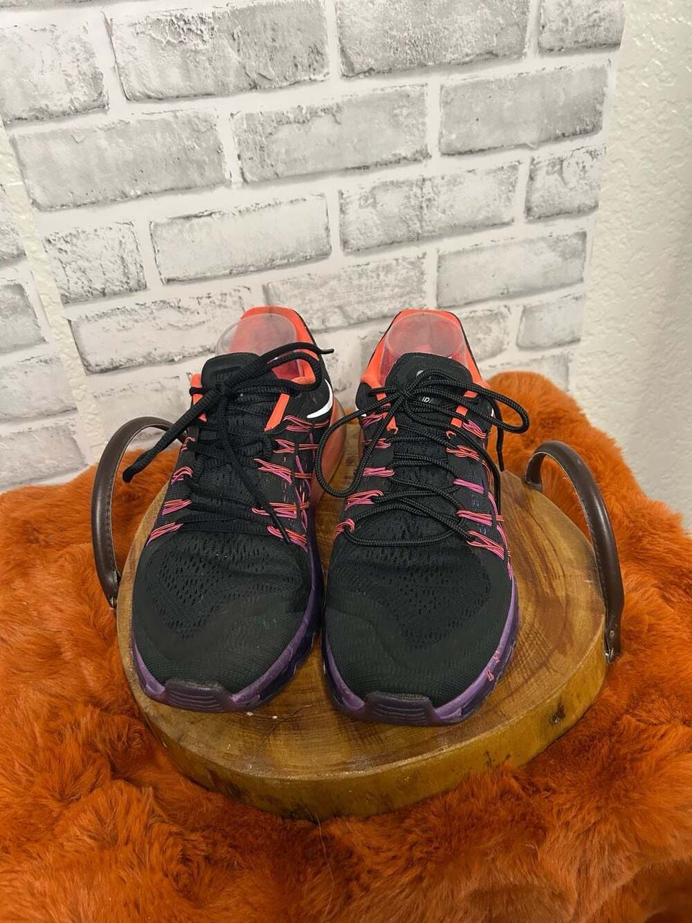 Nike Air Max 2015 Women's Running Shoes in Black/Hyper Punch - Picture 2 of 3
